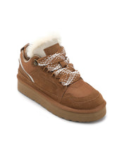 Load image into Gallery viewer, AUS WOOLI UGG Hamilton Sheepskin Wool Lace-Up Sneaker In Chestnut/Tan