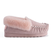 Load image into Gallery viewer, AUS WOOLI HAND STITCHED WOMENS SHEEPSKIN MOCCASIN - Pale Pink
