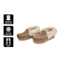 Load image into Gallery viewer, AUS WOOLI HAND STITCHED WOMENS SHEEPSKIN MOCCASIN - Chestnut/Tan