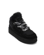 Load image into Gallery viewer, AUS WOOLI UGG Hamilton Sheepskin Wool Lace-Up Sneakers In Black
