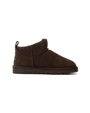 Load image into Gallery viewer, AUS WOOLI UGG Airlie Sheepskin Ultra Mini Boots In Chocolate
