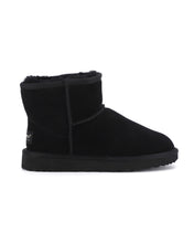 Load image into Gallery viewer, AUS WOOLI UGG Bondi Sheepskin Short Ankle Boots In Black

