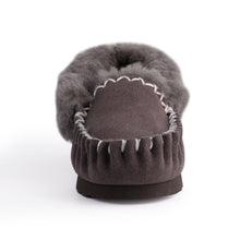 Load image into Gallery viewer, AUS WOOLI HAND STITCHED WOMENS SHEEPSKIN MOCCASIN - Dark Grey
