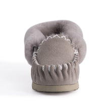 Load image into Gallery viewer, AUS WOOLI HAND STITCHED WOMENS SHEEPSKIN MOCCASIN - Light Grey
