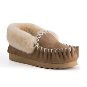 AUS WOOLI HAND STITCHED WOMENS SHEEPSKIN MOCCASIN - Chestnut/Tan