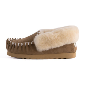 AUS WOOLI HAND STITCHED WOMENS SHEEPSKIN MOCCASIN - Chestnut/Tan
